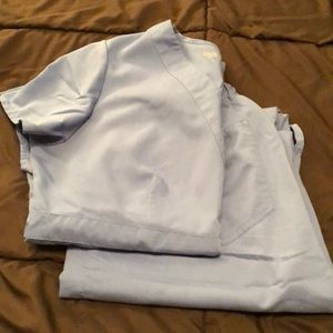 Women’s greys anatomy scrubs. Size small. Full set
